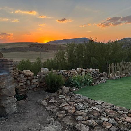 El Balcon De Reznos, Soria Villa Bagian luar foto