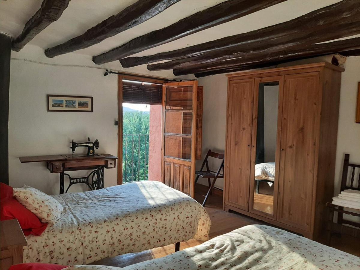 El Balcon De Reznos, Soria Villa Bagian luar foto