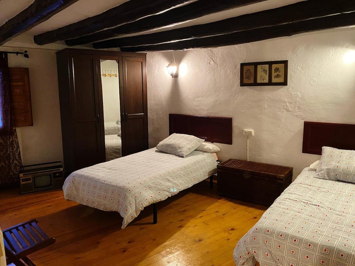El Balcon De Reznos, Soria Villa Bagian luar foto